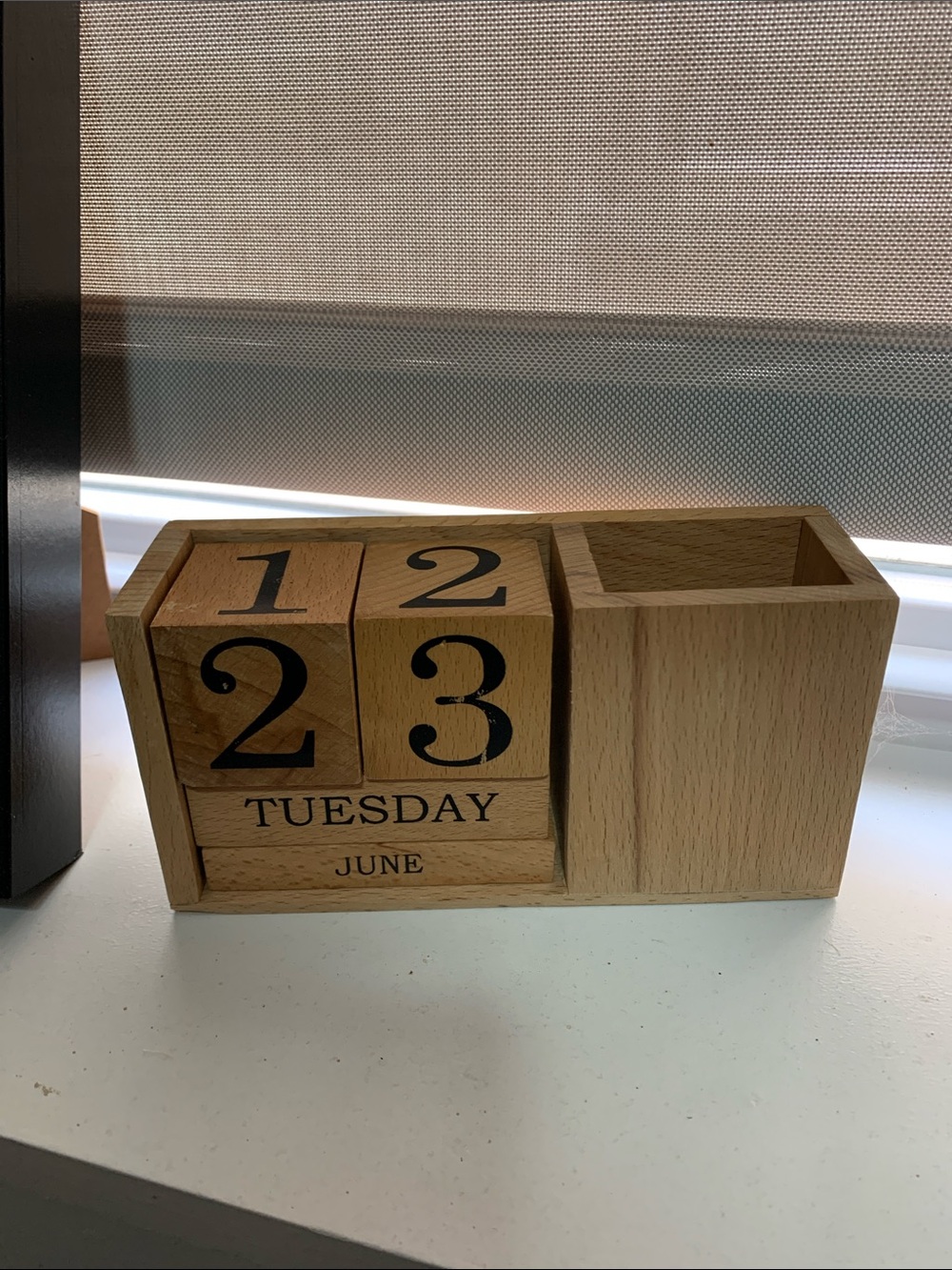 Wooden Perpetual Desk Calendar with Pen Holder